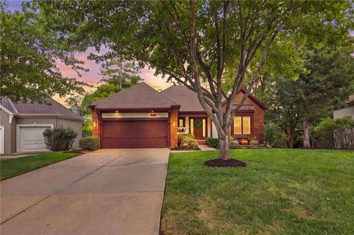 26112 W 109th St, Olathe, KS, 66061-7322 | Card Image