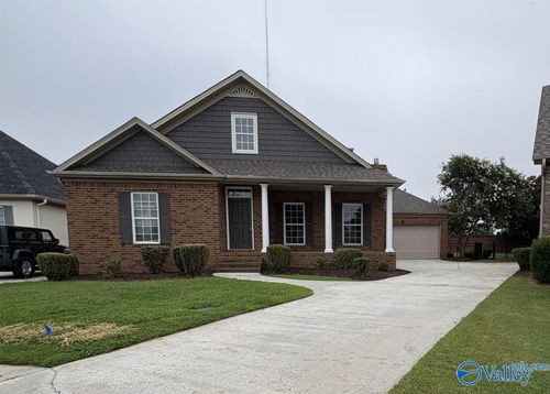 304 Wickerberry Way, Athens, AL, 35611-3524 | Card Image