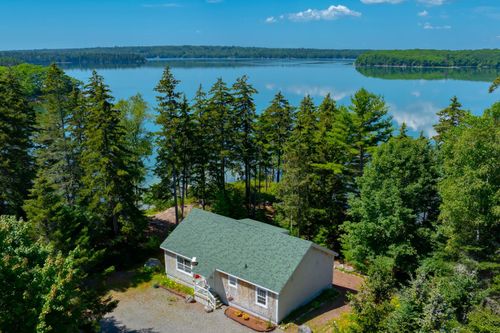 73 Taunton Bay Shores Rd, Franklin, ME, 04634-3154 | Card Image