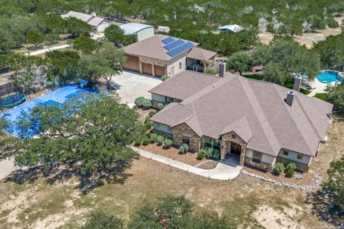 114 Hoskins Trl, Boerne, TX, 78006-7987 | Card Image