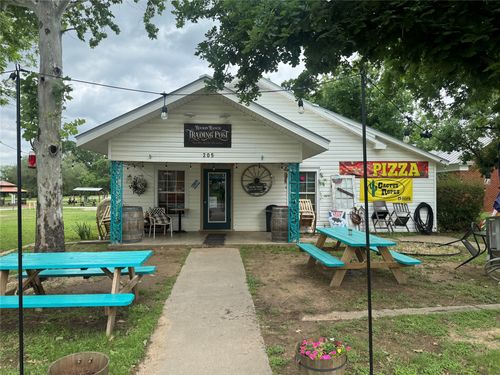 205 S Main St, Gordon, TX, 76453 | Card Image