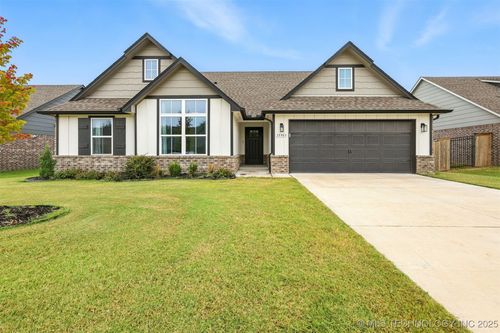 15903 E 74th St N, Owasso, OK, 74055-8580 | Card Image