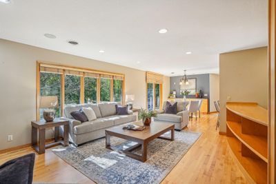 Living room overlooks the expansive and private backyard. | Image 3