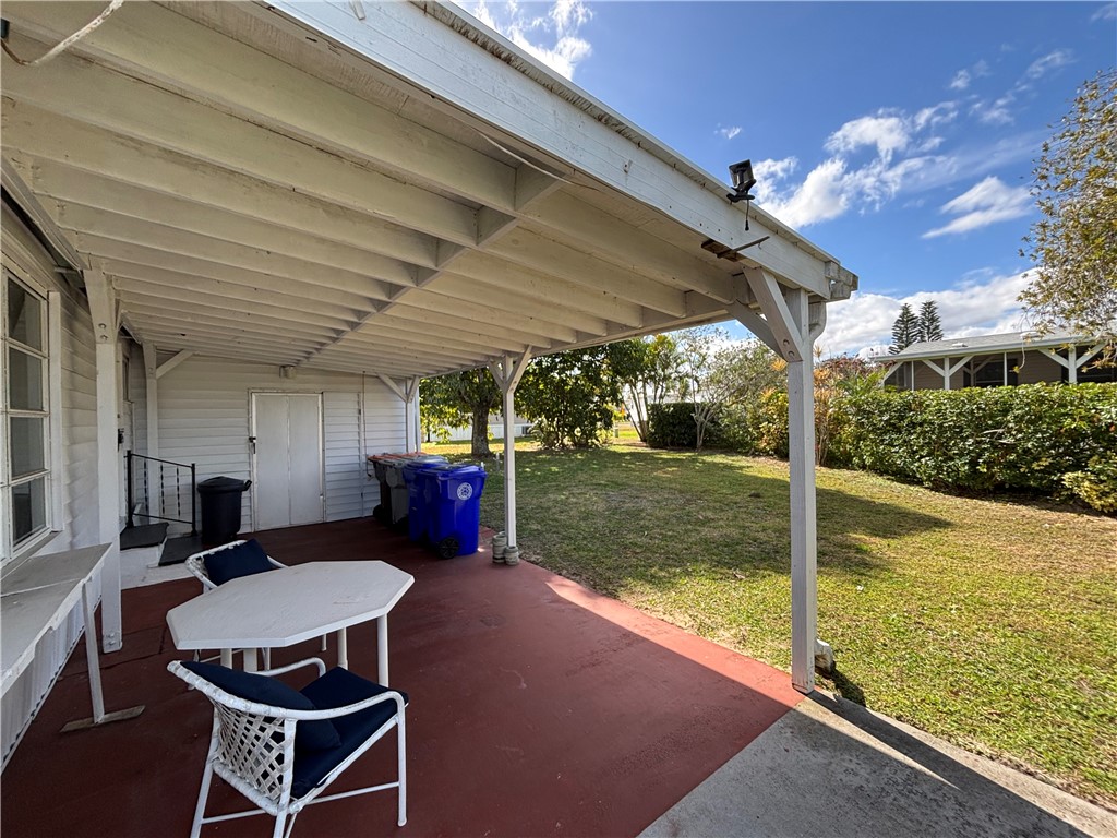 Residential in Sebastian 5