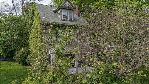 1235 Division St, Crescent, PA, 15046-1972 | Card Image