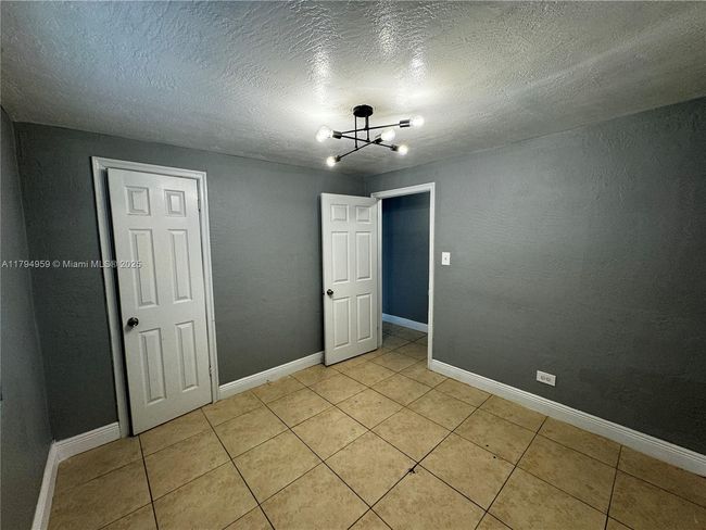 APT-3 - 4017 Sw 24 Th St, Condo with 2 bedrooms, 1 bathrooms and null parking in West Park FL | Image 8