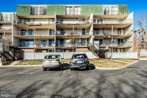 a-9-1511 Forest Ln, SCHWENKSVILLE, PA, 19473-1065 | Card Image