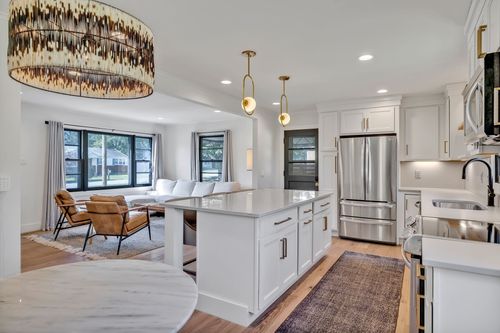 313 James Ave, Franklin, TN, 37064-3242 | Card Image