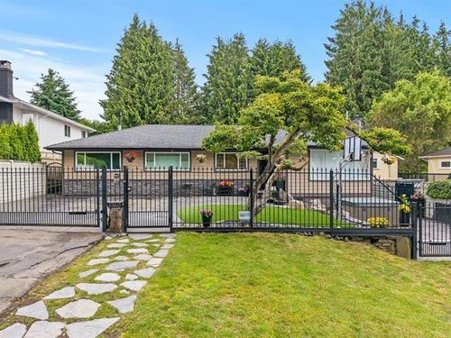 1360 Everall St, White Rock, BC, V4B3S6 | Card Image