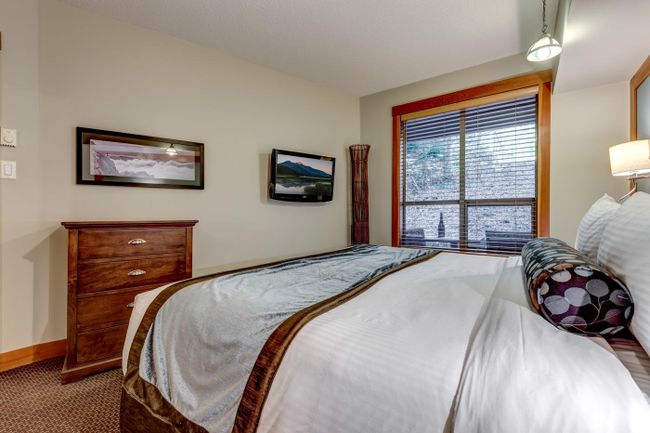 230A - 2036 London Lane, Condo with 1 bedrooms, 1 bathrooms and 1 parking in Whistler BC | Image 16