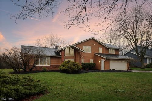 23821 Halburton Rd, Beachwood, OH, 44122-4170 | Card Image