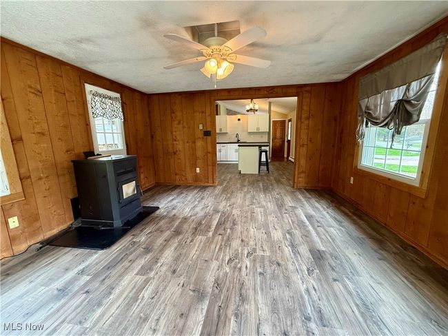 83 Oneida Trl, House other with 3 bedrooms, 2 bathrooms and null parking in Malvern OH | Image 19