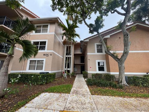 302-8781 Wiles Rd, Coral Springs, FL, 33067-1868 | Card Image