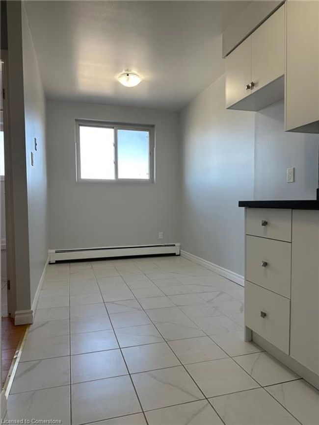 14 - 15 Mowat Blvd, House attached with 1 bedrooms, 1 bathrooms and 1 parking in Kitchener ON | Image 21