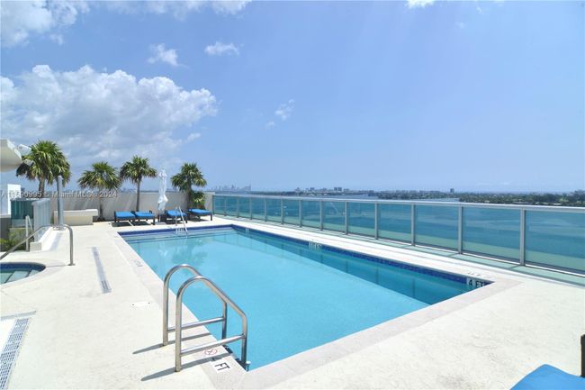 1202 - 7935 East Dr, Condo with 2 bedrooms, 2 bathrooms and null parking in North Bay Village FL | Image 62