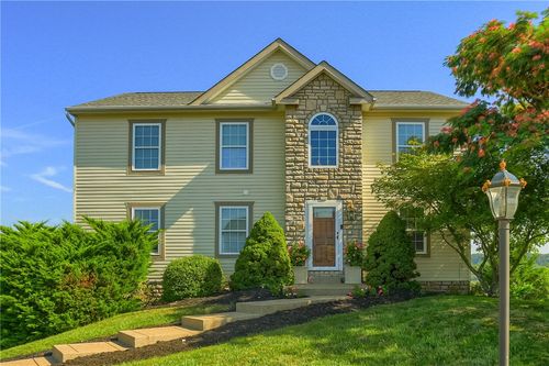 211 Compass Ct, Mc Donald, PA, 15057-2179 | Card Image