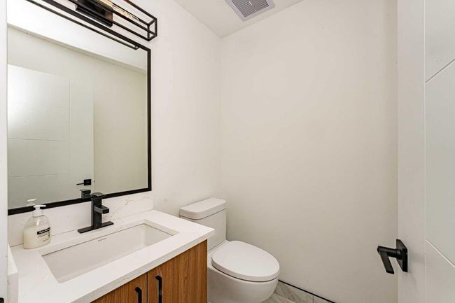 135 Sandringham Rd Nw, House other with 4 bedrooms, 4 bathrooms and 4 parking in Calgary AB | Image 24