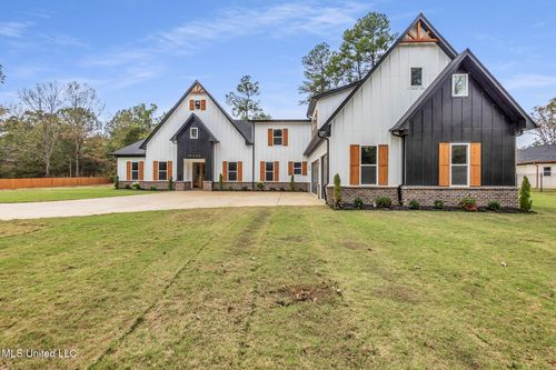 10203 Woolsey Rd, Olive Branch, MS, 38654-8822 | Card Image