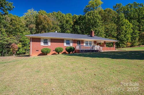 215 Suncrest Rd, Cherryville, NC, 28021-9088 | Card Image