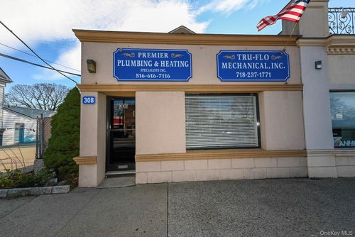 308 Jericho Tpke, New Hyde Park, NY, 11040-4509 | Card Image