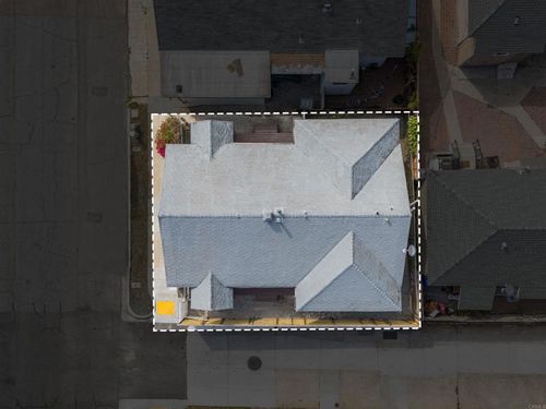 24 L Street, San Diego, CA, 92102 | Card Image