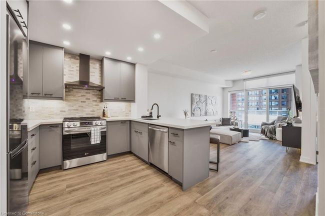 551 Maple Ave, House attached with 1 bedrooms, 1 bathrooms and 1 parking in Burlington ON | Image 8