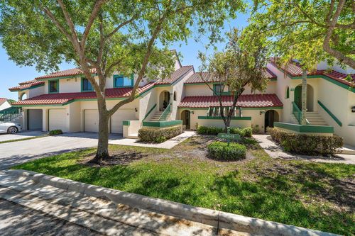 19 Lexington Ln W, Palm Beach Gardens, FL, 33418-8208 | Card Image