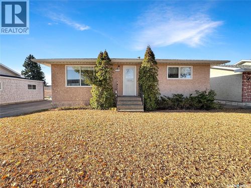 264 7th Ave W, Unity, SK, S0K4L0 | Card Image