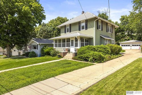 222 Locust Lodge Ave, Council Bluffs, IA, 51503-1601 | Card Image