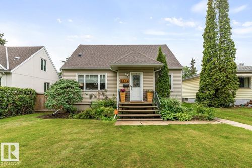 6814 112a St Nw, Edmonton, AB, T6H3K6 | Card Image