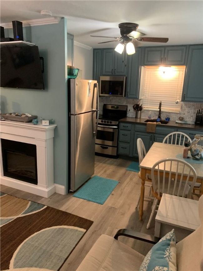 11 - 108 Laurel St, Condo with 2 bedrooms, 1 bathrooms and 1 parking in Fulton TX | Image 7