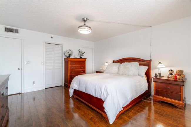 APT-803 - 2206 S Cypress Bend Dr, Condo with 2 bedrooms, 2 bathrooms and null parking in Pompano Beach FL | Image 10