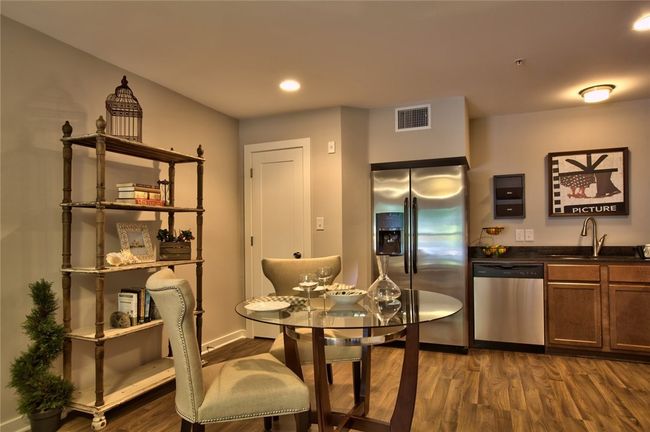 APT-117 - 924 E 51 St St, Townhouse with 1 bedrooms, 1 bathrooms and 1 parking in Austin TX | Image 14