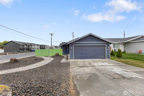 600 S County Rd, Warden, WA, 98857-9487 | Card Image