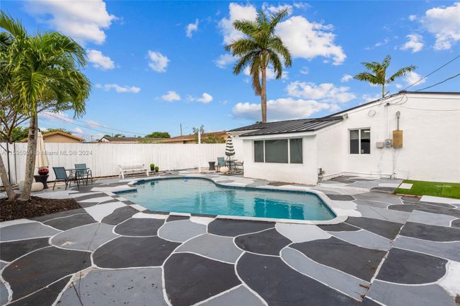 6610 Cody St, House other with 4 bedrooms, 2 bathrooms and null parking in Hollywood FL | Image 20