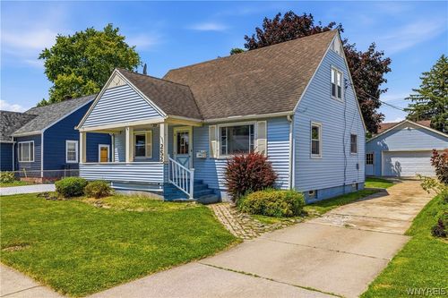 252 Edward St, North Tonawanda, NY, 14120-4026 | Card Image