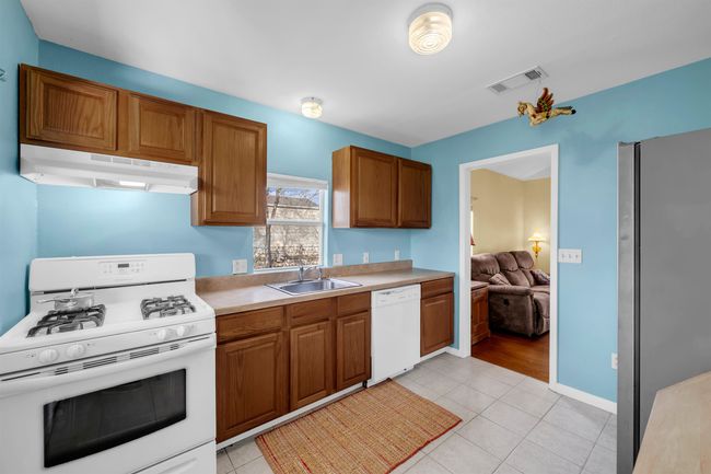 1005 Elm St, House other with 3 bedrooms, 2 bathrooms and null parking in Llano TX | Image 9