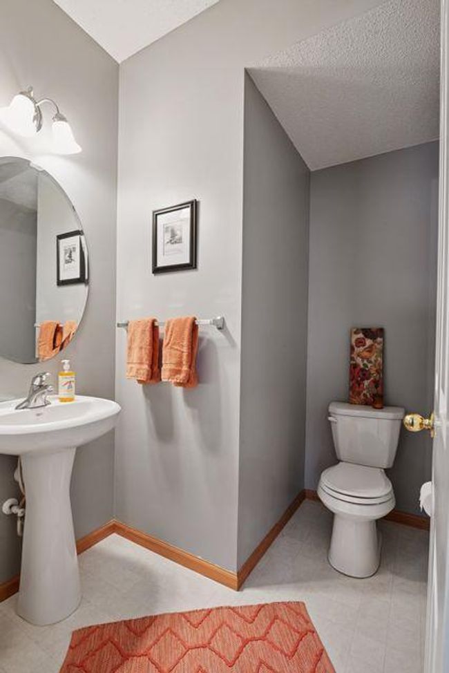 Main Level Powder Room | Image 21