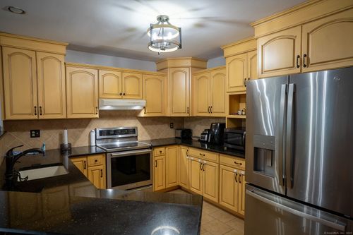 unit-28-2A Jeanette St, Danbury, CT, 06811-3777 | Card Image