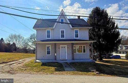 11 Newport Ave, Parkesburg, PA, 19365-9110 | Card Image