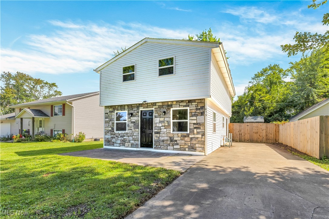 Pasadena Ave, Sheffield Lake, OH 44054