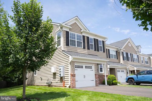 323 W Hamlin Ave, TELFORD, PA, 18969-1448 | Card Image