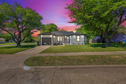 3435 Poinsettia Dr, Dallas, TX, 75211-8744 | Card Image