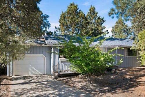 220 Sw Maricopa Dr, Bend, OR, 97702-1144 | Card Image