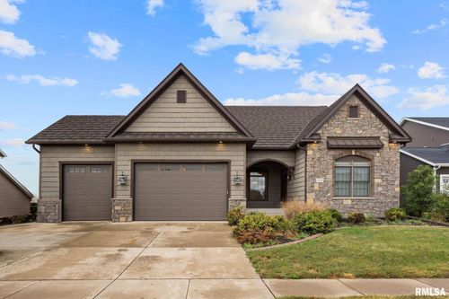 1422 Racine Ct, Davenport, IA, 52804-4645 | Card Image