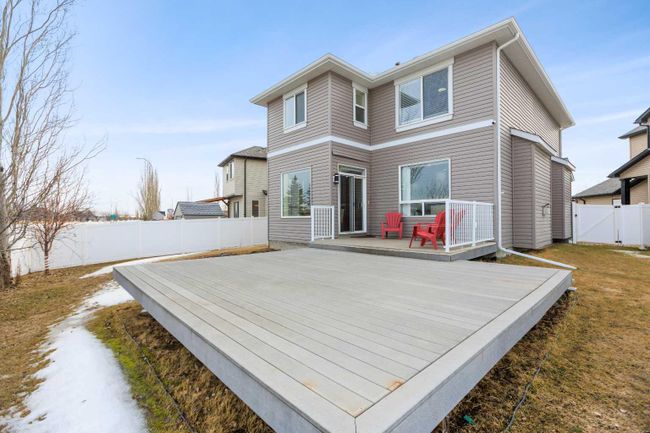 133 Everwoods Court Sw, Home with 4 bedrooms, 3 bathrooms and 4 parking in Calgary AB | Image 44