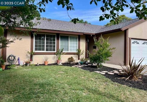 2745 Minert Rd, Concord, CA, 94518-2632 | Card Image