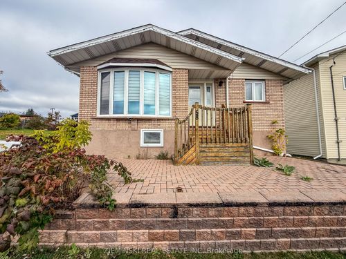 {{alt}} | Card Image