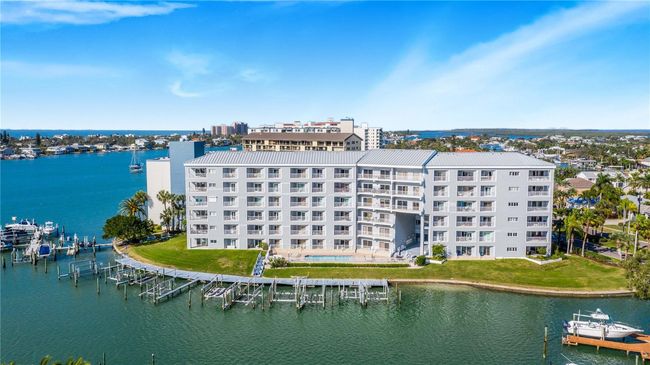 APT-402 - 610 Island Way, Condo with 2 bedrooms, 2 bathrooms and null parking in CLEARWATER BEACH FL | Image 32