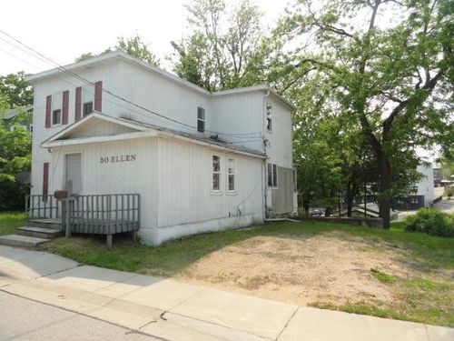 50 Ellen St, Platteville, WI, 53818-3211 | Card Image